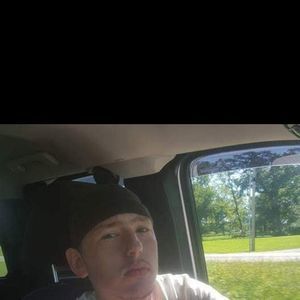 Meet your Posher, Levi